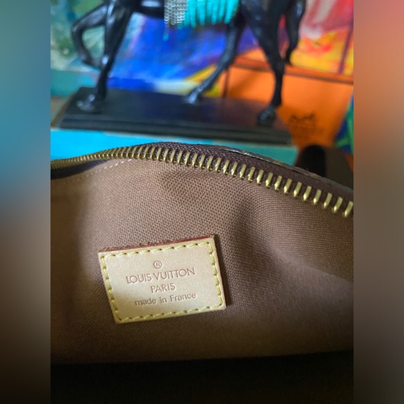 Gorgeous Auth LOUIS VUITTON Bosphore Crossbody Bag Purse Designer Luxury Fashion - Picture 14 of 14